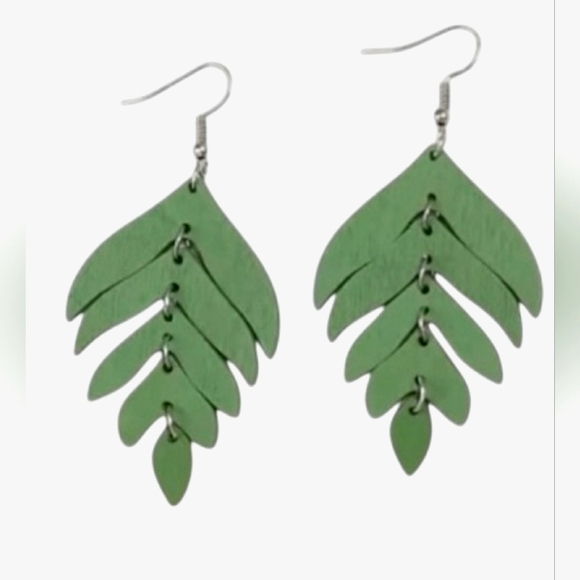 Green - Leaf Feather Wooden Drop Geometric Earrings - Picture 4 of 4